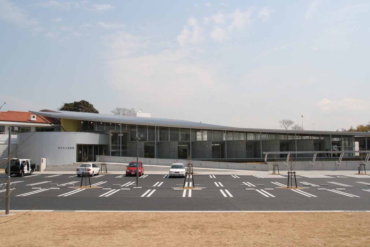 潮来市立図書館